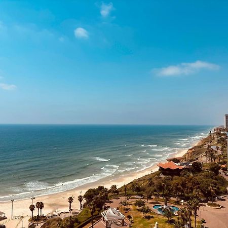 Sea-Front Apartment Netanya Exterior photo