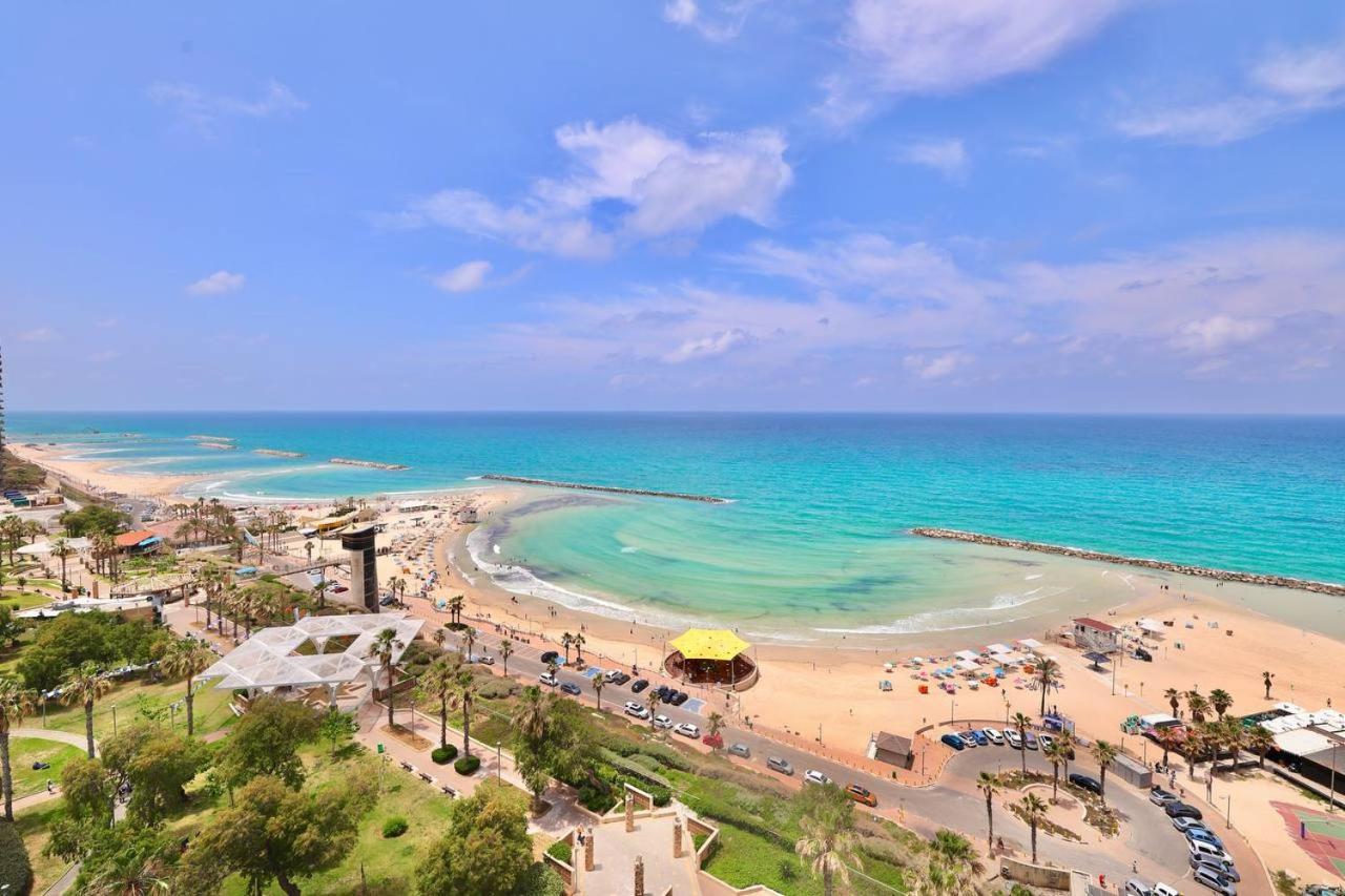 Sea-Front Apartment Netanya Exterior photo